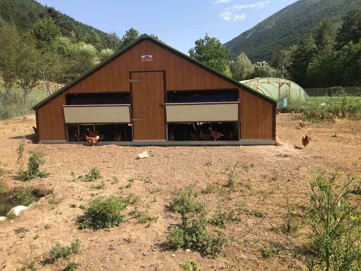 Camping La Ferme de Castellane Exterior foto