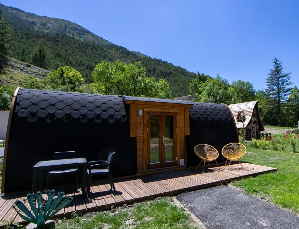 Camping La Ferme de Castellane Exterior foto