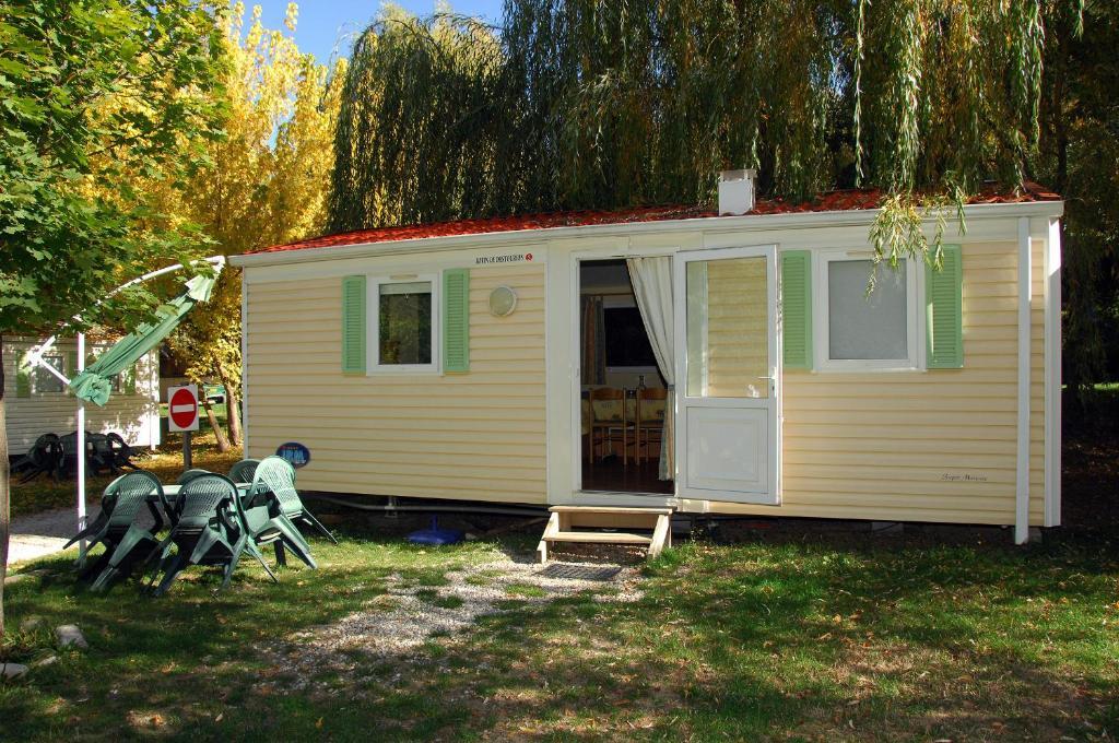 Camping La Ferme de Castellane Habitación foto